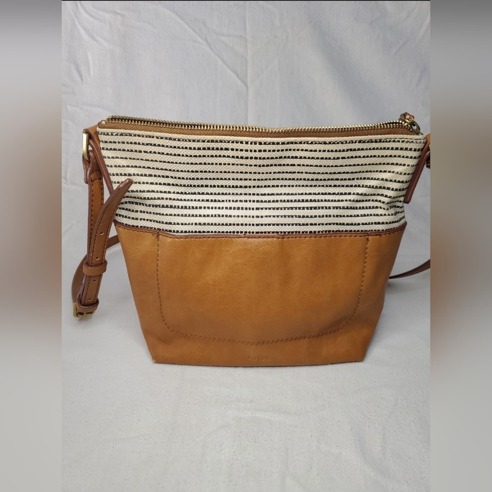 Fossil Amelia Hobo Crossbody Purse